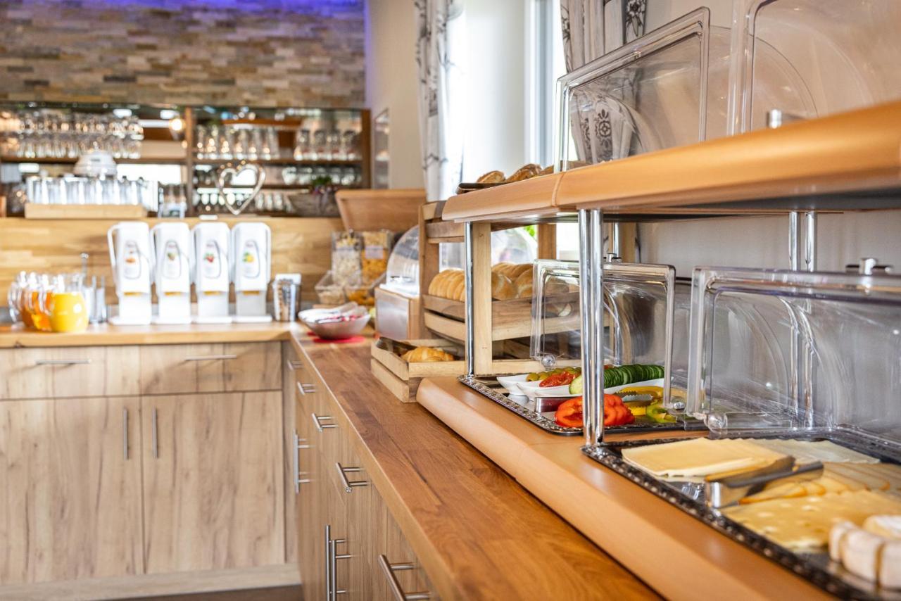 Der Burgblick-Adults Only Hotel Верфен Екстериор снимка