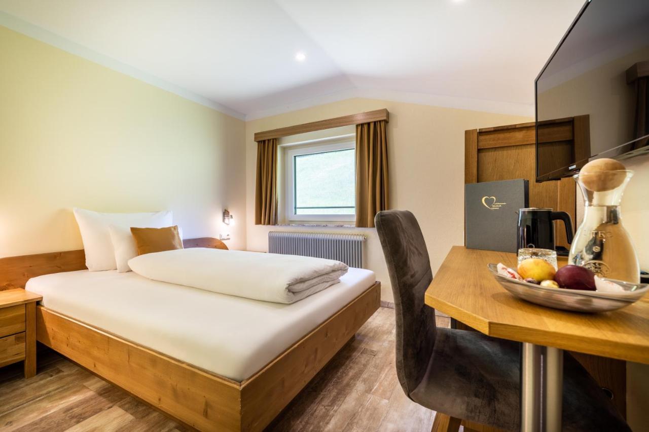 Der Burgblick-Adults Only Hotel Верфен Екстериор снимка