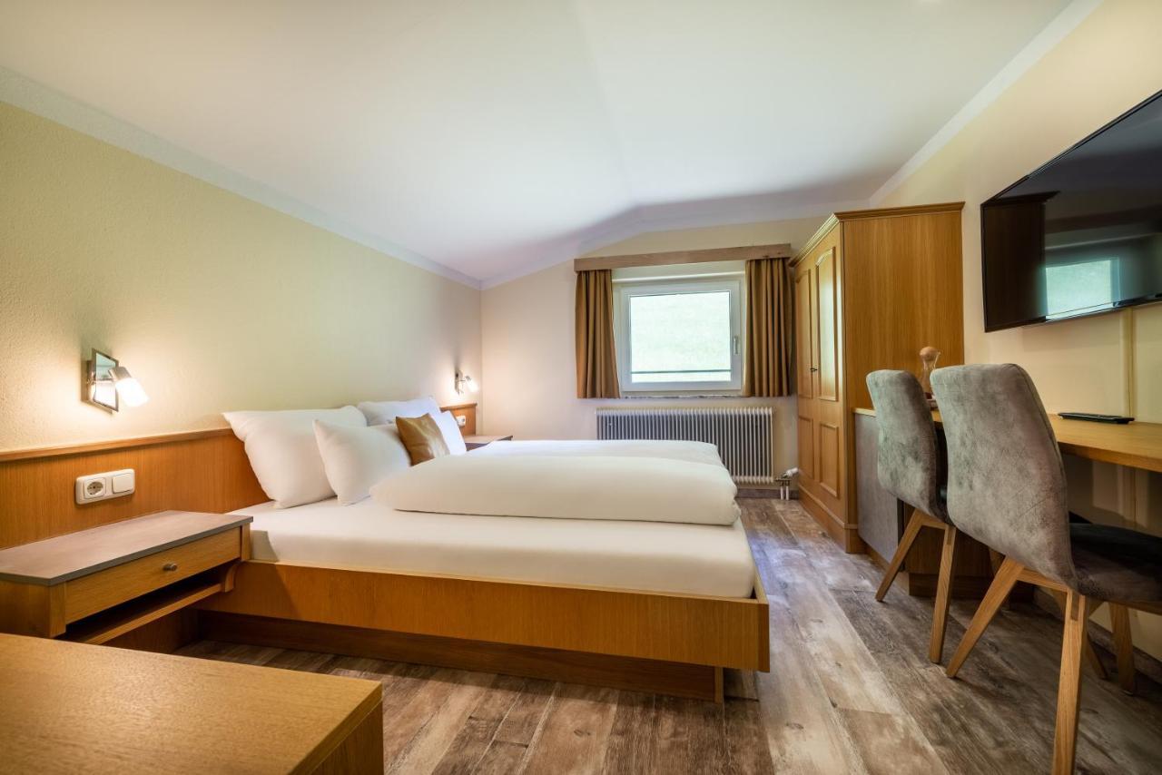 Der Burgblick-Adults Only Hotel Верфен Екстериор снимка