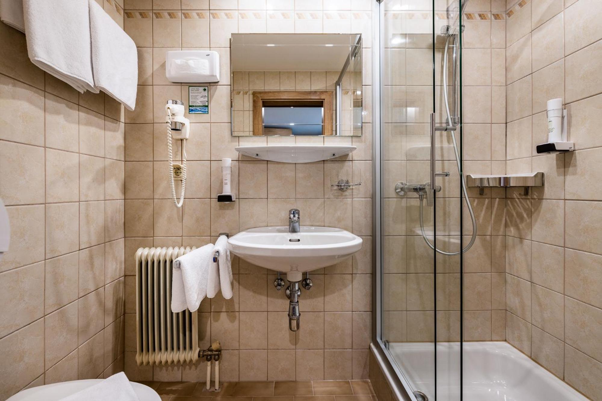 Der Burgblick-Adults Only Hotel Верфен Екстериор снимка