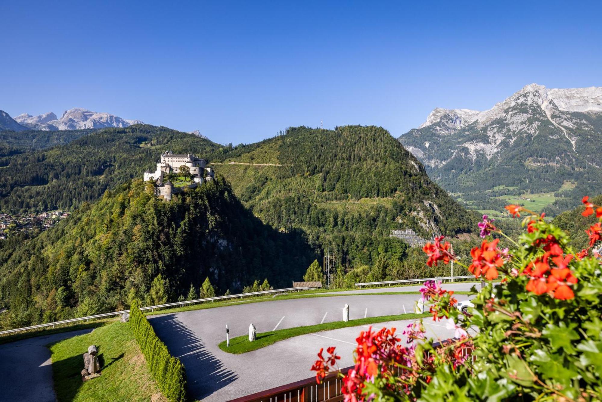 Der Burgblick-Adults Only Hotel Верфен Екстериор снимка
